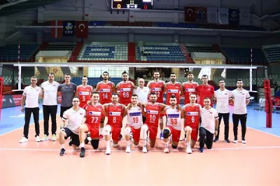 Danimarka'yı 3-1 yenen Efeler, liderliğe yükseldi