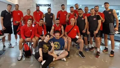 Efeler 'VNL' için Kore'de