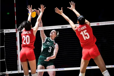 Filenin Sultanları Polonya'yı 3-2 yendi