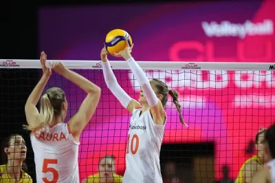 Bu sezon ilk kez kaybeden Eczacıbaşı Dyanvit Yarı Final'de VakıfBank ile eşleşti