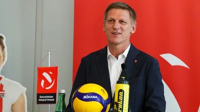 Gernot Leitner ile Kar Voleybolu