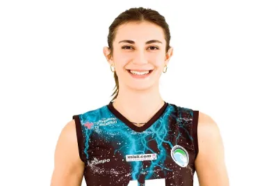 Çukurova Belediyespor Hazal Selin'le devam ediyor