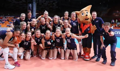 İlk Yarı Finalist Hollanda