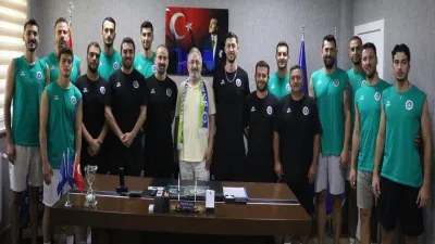 Bursa BŞ Belediyespor'da toplu imza töreni