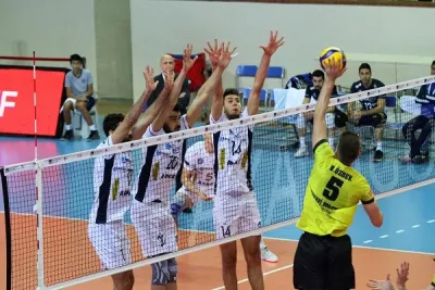 Arkas Spor Arhavi Voleybol'a puan vermedi