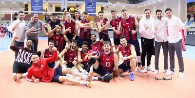 Hekimoğlu GCT Bursa, Lideri Set Vermeden gönderdi