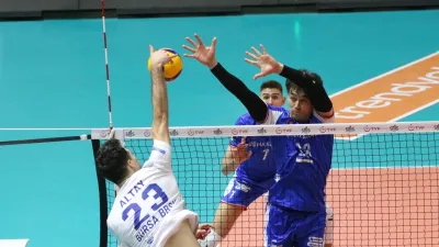 Halkbank ligde 4 maç sonra kazandı