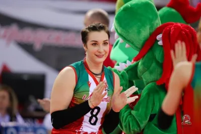 Düşlem Gökgöz'den Irina Voronkova incelemesi