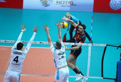 AXA Sigorta Efeler Ligi Şampiyonu Ziraat Bankkart