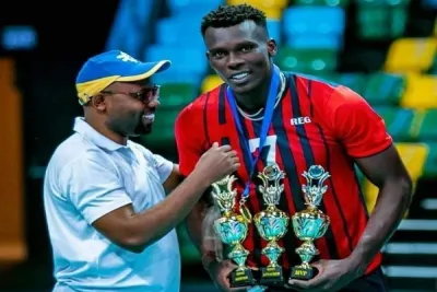 Kamerunlu Marcel Guiondong Erzin'de