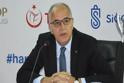 Mehmet Akif Üstündağ: 