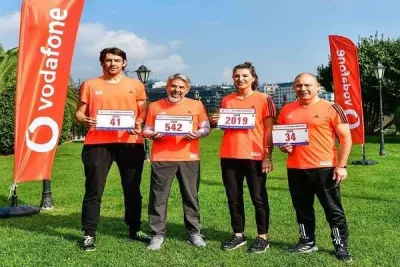 Voleybol Camiası 41.İstanbul Maratonu'nda İyilik Peşinde Koştu