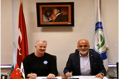 Nilüfer Belediyespor, Heynen ile Sözleşme Yeniledi