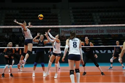 PTT, hazırlık maçında Adam Voleybol'u 3-0 yendi
