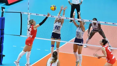 Kadınlar Kupa Voley'de Son 2 Çeyrek Finalist Bugün Belli Olacak