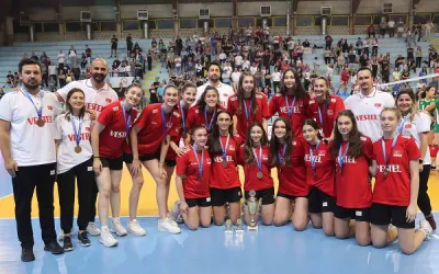 U17 Milliler Balkan Üçüncüsü