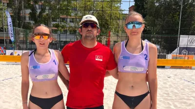U18 Balkan Plaj Voleybolu Şampiyonası'na galibiyetle başladık