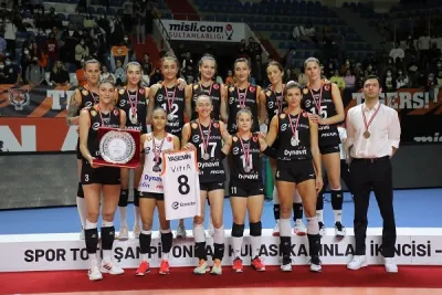 Eczacıbaşı Dynavit Yasemin'i unutmadı
