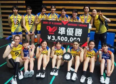 Jana Kulan Japonya'da Sayı Kraliçesi