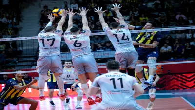 Ziraat Bankkart Fenerbahçe'ye set vermedi