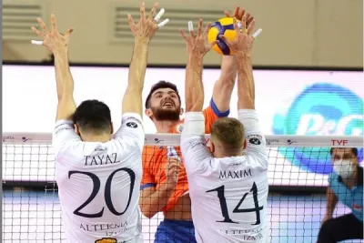 İBB 2-0 öne geçtiği maçta 2 puana razı oldu