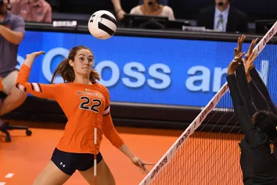 Aydın BŞ Belediyespor'a ABD'li Orta Oyuncu