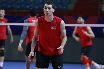 Arda Bostan sezon sonuna kadar Bursa Büyükşehir Belediyespor'da