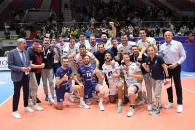 Arkas Spor, Ziraat Bankkart'ı Devirdi