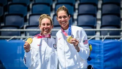 April Ross ve Alix Klinema, koleksiyona olimpiyat altını da ekledi