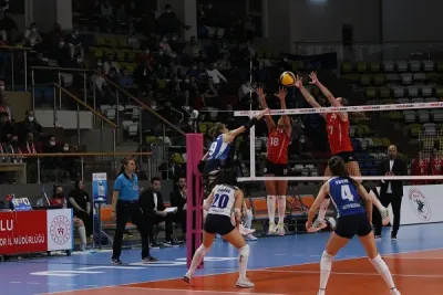 Bolu Belediyespor Sarıyer'e set vermedi