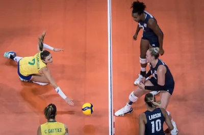 Kadınlar VNL'de ABD üst üste 3. kez şampiyon