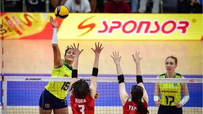 Milletler Ligi'nde İtalya - Japonya Finali