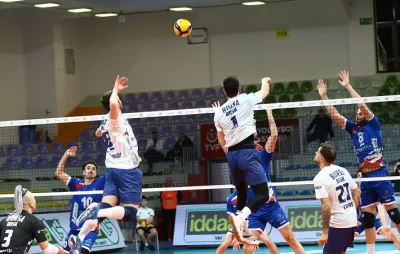 Bursa Büyükşehir BLD Spor İstanbul Büyükşehir BLD Spor'a puan vermedi