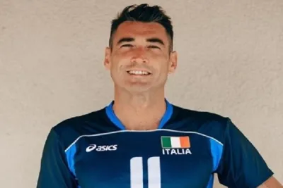 Savani, voleybol kariyerini noktaladı