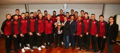 Spor Toto Şampiyonlar Kupası Ali Sami Yen'de Başkan Cengiz ve taraftarla buluştu