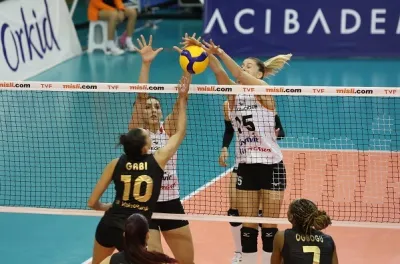 VakıfBank bu sefer 3-2 kazandı