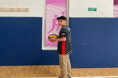 Voleybol sadece kadın sporu değildir