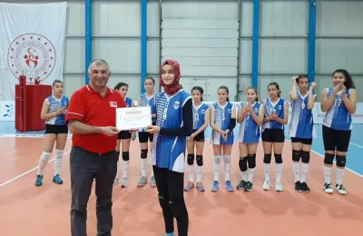 Küçük Erkekler ve Midi Kızlar Kategorilerinde Türkiye Şampiyonası Grup Etabı Sona Erdi