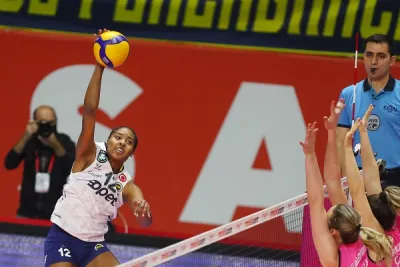 Fenerbahçe Opet, 2.yarıya Bolu galibiyeti ile başladı