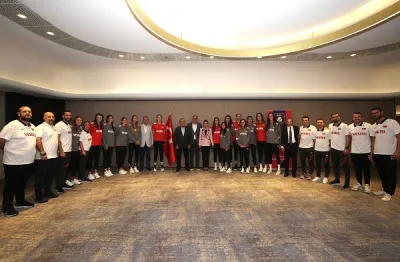 Dışişleri Bakanı Çavuşoğlu: 'Hoca süper, takım süper'