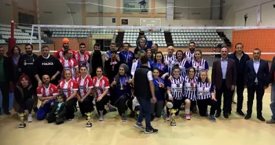 Hopa'da 19 Mayıs Kaymakamlık Kupası sona erdi