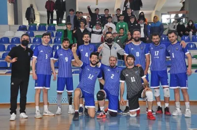 Karacabey lider tamamladı