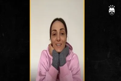 Maja Ognjenovic Alt Yapı oyuncuları ile bir araya geldi