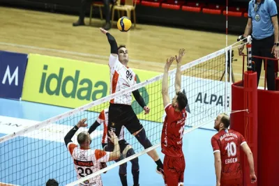 Altekma Efeler Ligi'nde