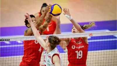 Yarı Final sansını 5 set sonunda kaybettik