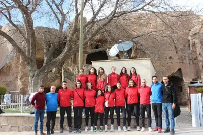 Niğde Belediyespor Moral Depoladı