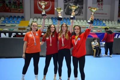 Nilüfer Belediyespor'un altyapısında ödül günü