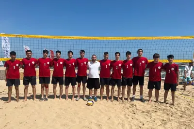 İstanbul Voleybol Plajda da Kürsüde