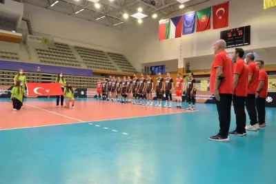 6 maçta sadece 2 set kaybeden Milliler Final Etabı'nda