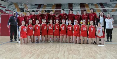 TVF Spor Lisesi Genç Kız ve Erkek Takımları Yenilgi almadan Türkiye Şampiyonası'nda